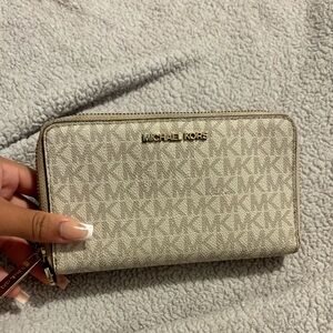 MICHAEL KORS wallet